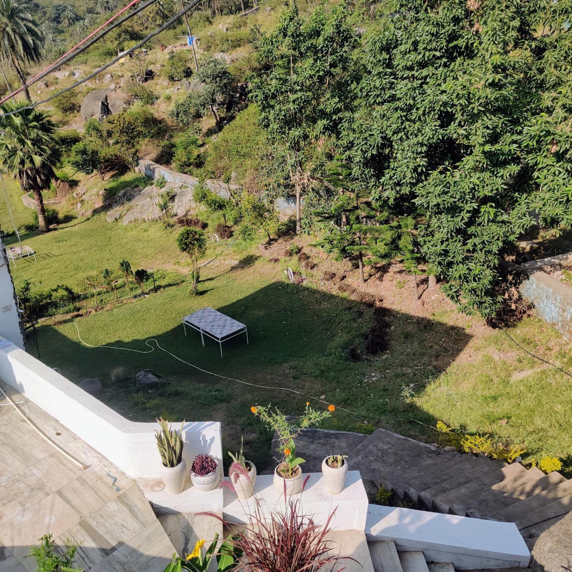Valley Nest For 6-12 Pax Маунт Абу Екстериор снимка
